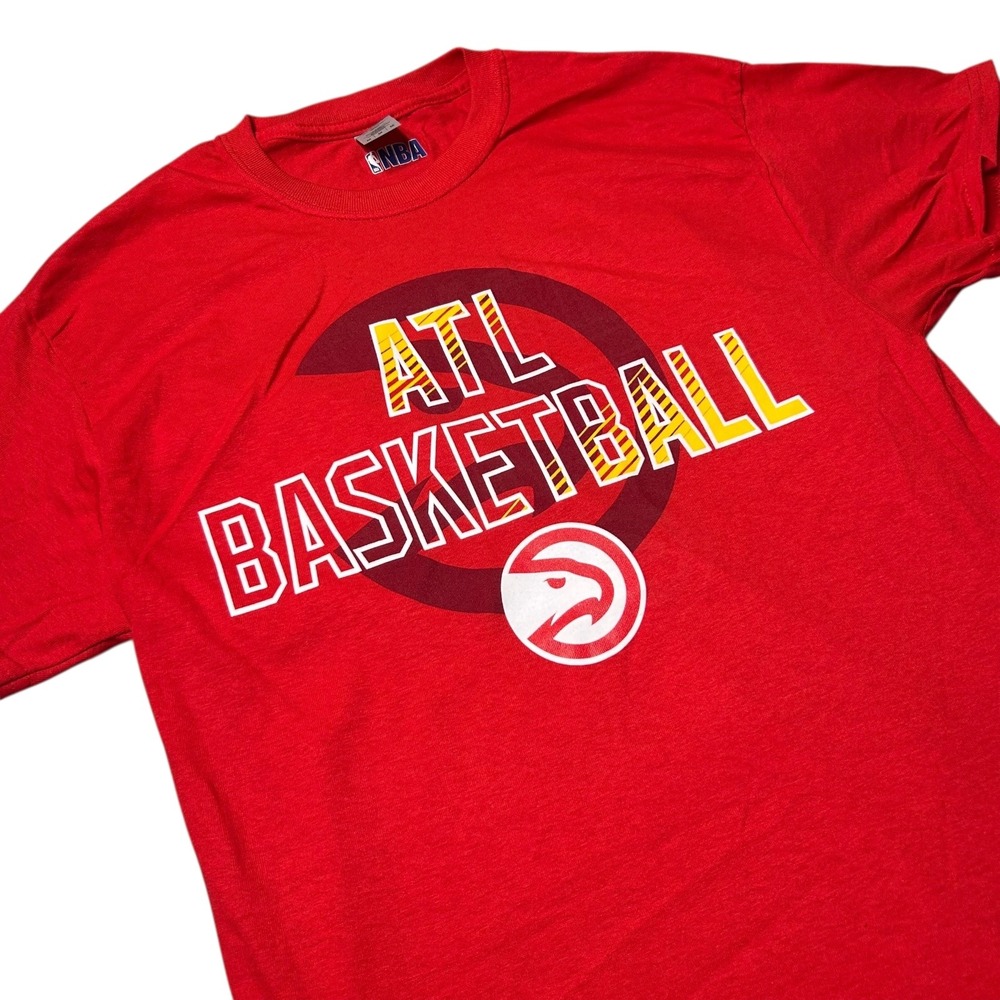 NEW NBA Atlanta Hawks T-Shirt Mens‎ Size M Red ATL Basketball Graphic Tee